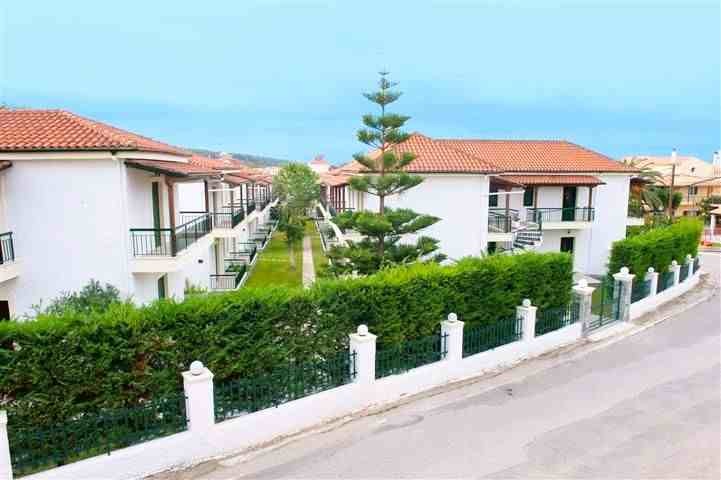 Corifo Village 3*