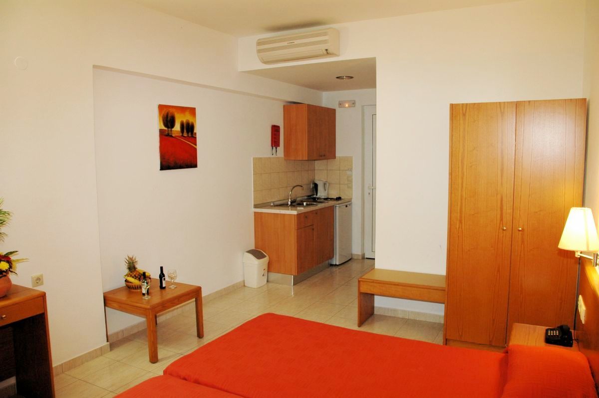 Lindos Nest Aparthotel 4*