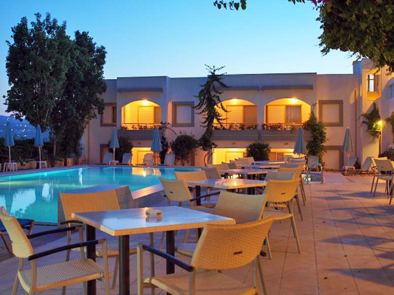 Apollon Aparthotel 3*