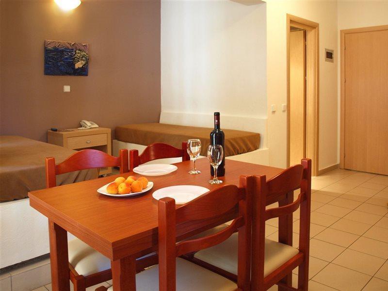 Caravel Aparthotel Ixia (Rhodes)