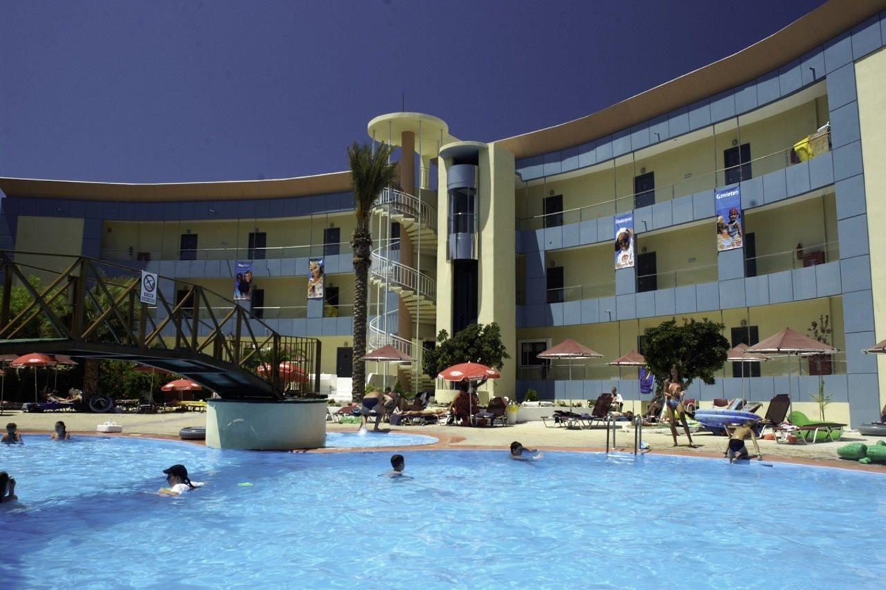 Sunland Hotel