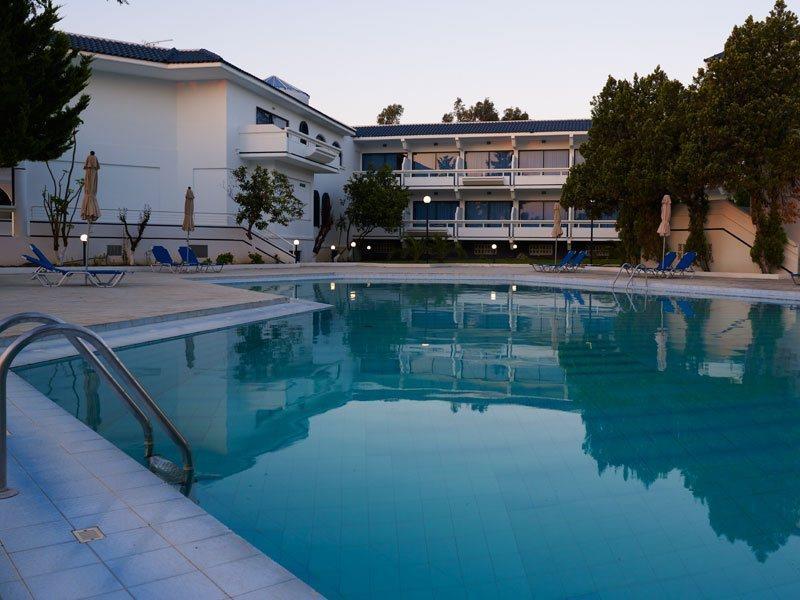 Larisa Boutique Hotel 3*
