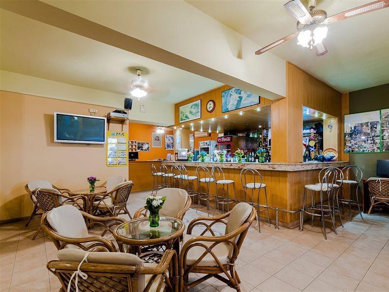Esmeralda Aparthotel 3*