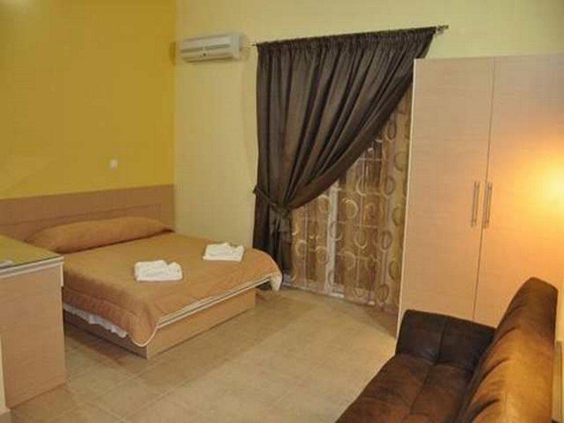 Sunshine Hotel 2*