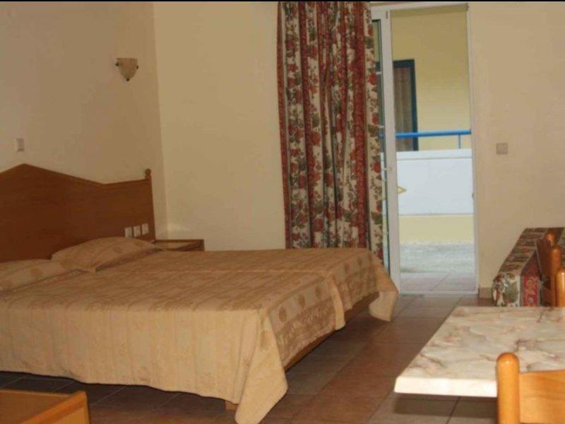Stegna Star Aparthotel