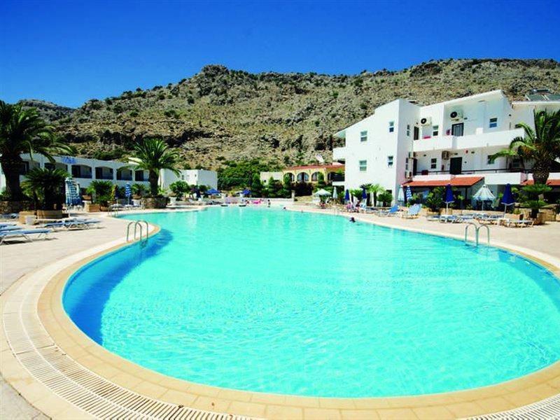Coliseum & Hotel Pefki (Rhodes)