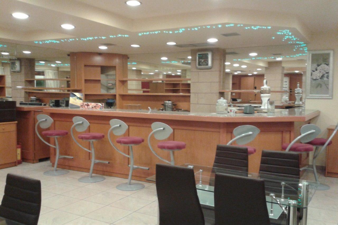 Astron Hotel 3*