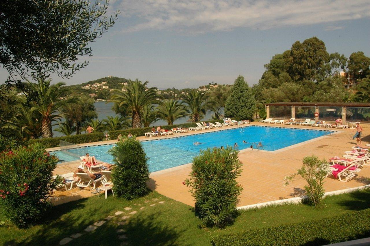 Govino Bay 3*