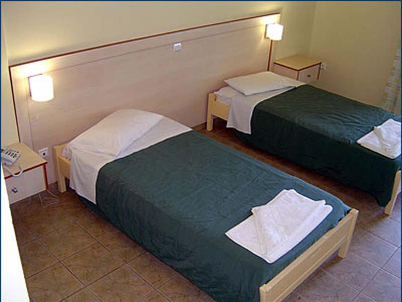 Mimosa Hotel