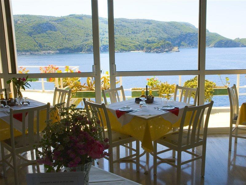 Akrotiri - Adult Friendly Hotel
