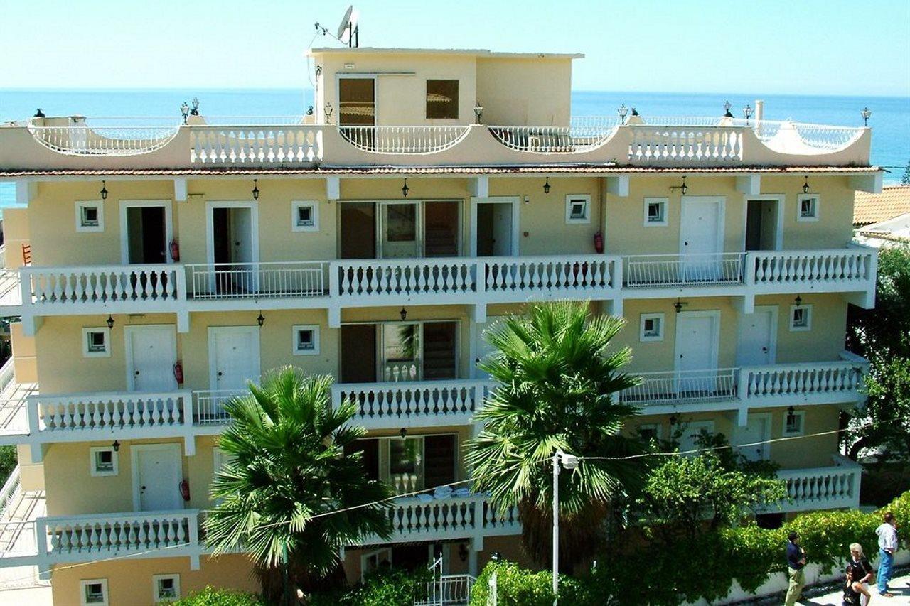 Golden Nests Apartment