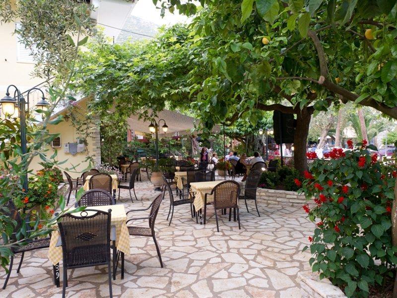 Vassilis Guest house 2*