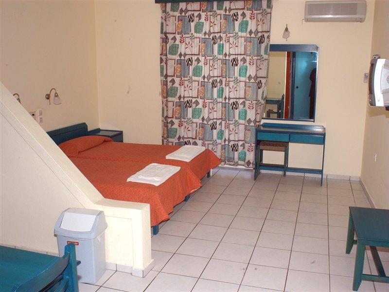 Daisy Aparthotel
