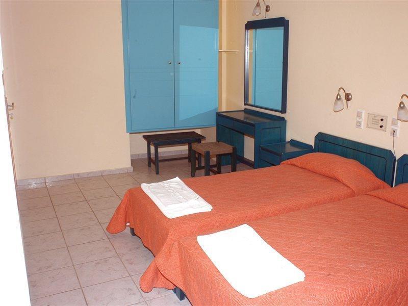 Daisy Aparthotel 2*