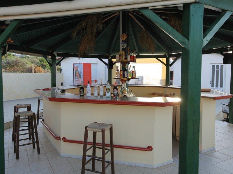 Anna Irini * Hersonissos (Crete)