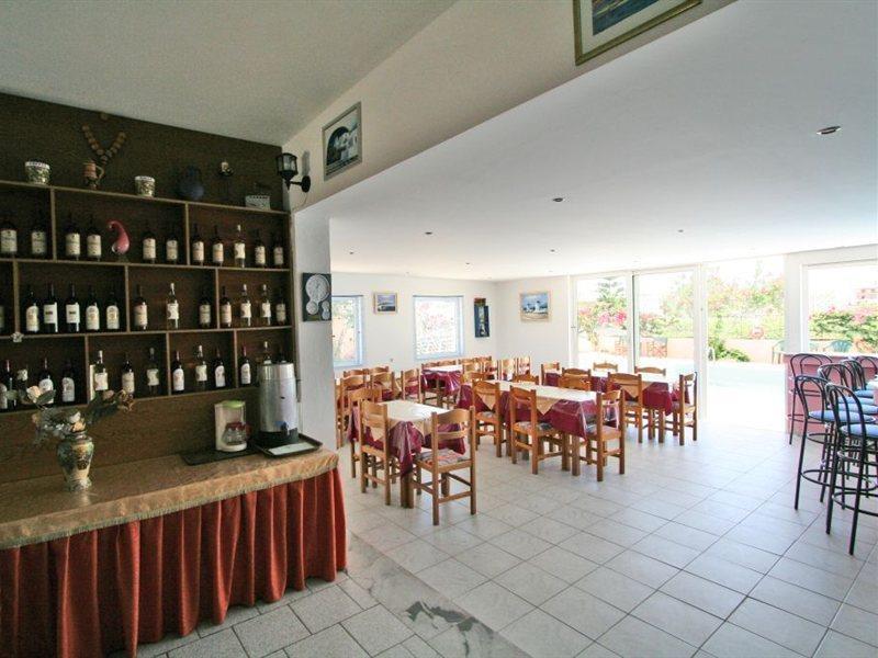 Handakas Hotel