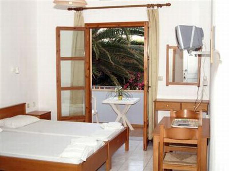 Despina Aparthotel Agia Marina (Crete)