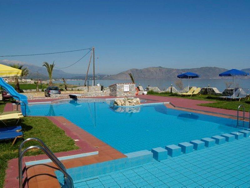 Mari Hotel 2*