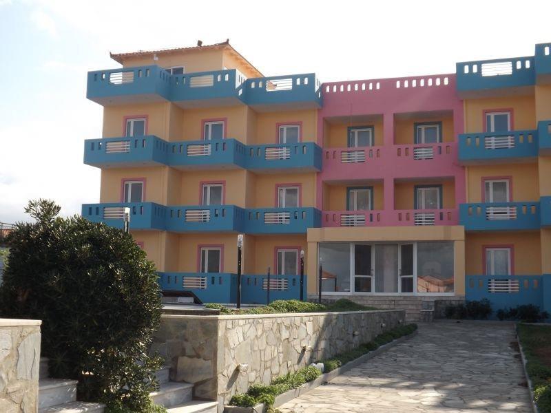 Evalia Apartment Anissaras