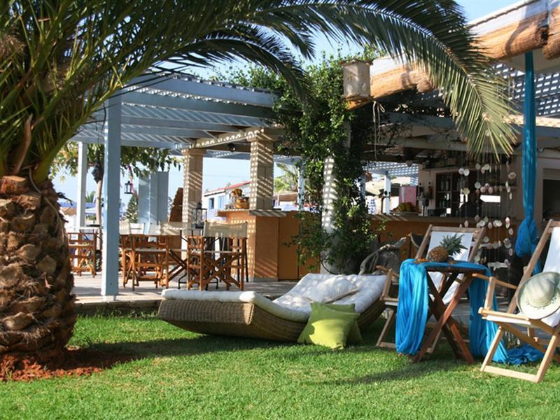 Golden Bay Aparthotel 3*