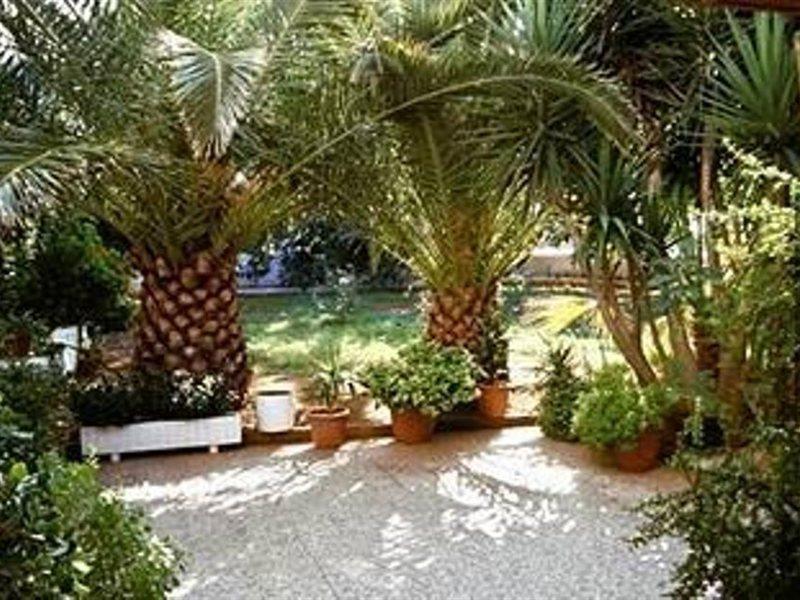 Armonia Hotel 2*