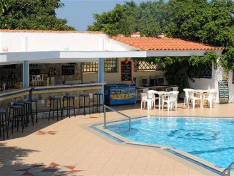 Melissa Apartments, & Aparthotel Malia (Crete)