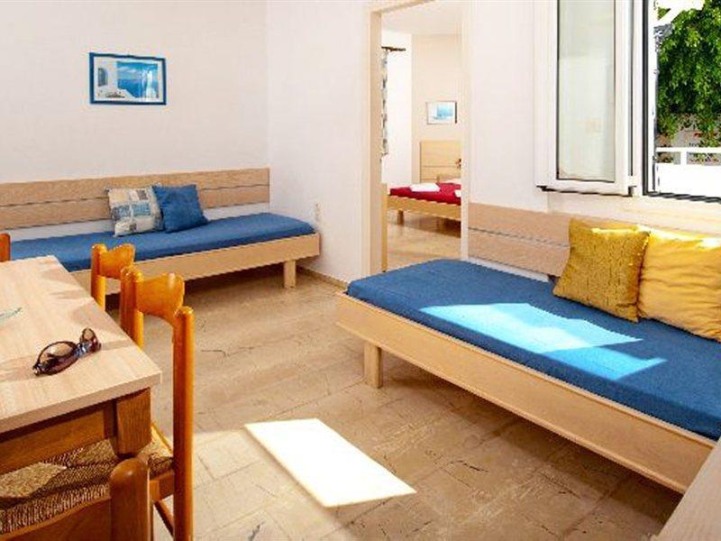 Melissa Apartments, & 3* Malia (Crete)