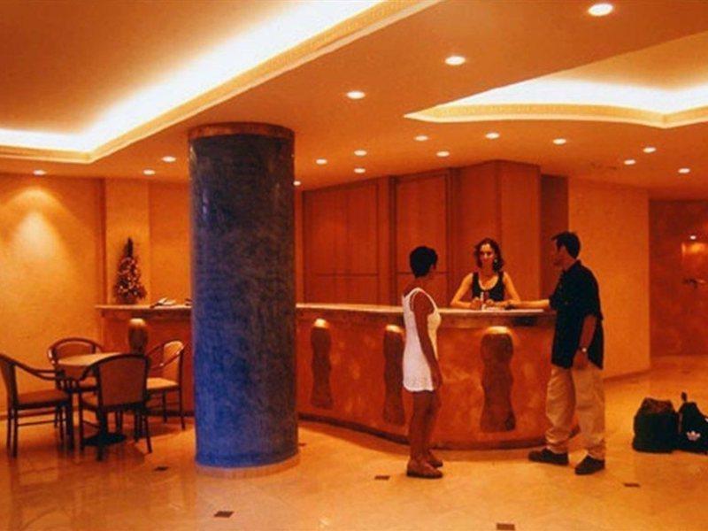 Itanos Hotel