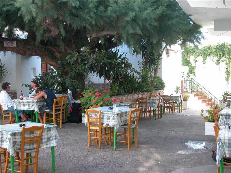 Stavris Hotel