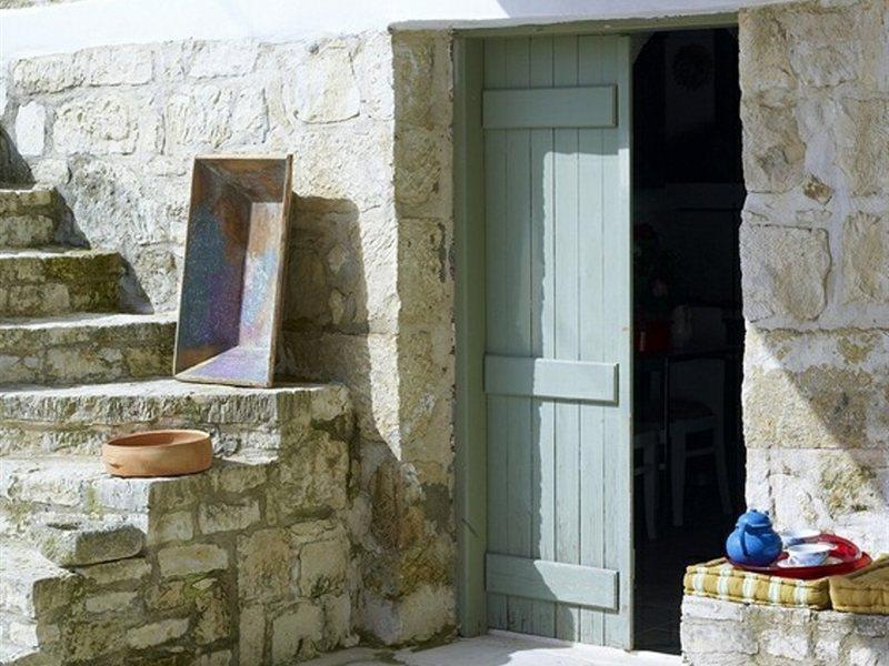 Pervola Petit Aparthotel