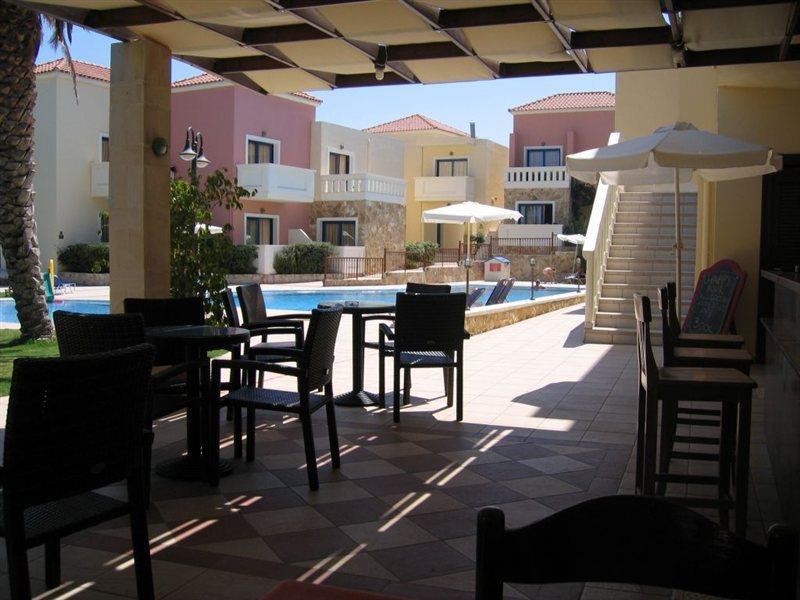 Adelais 2* Tavronitis (Crete)