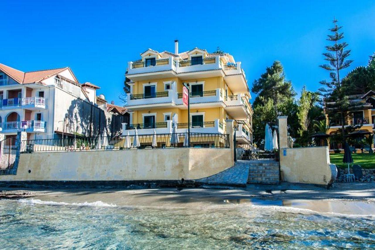 Andreolas Luxury Aparthotel 4*
