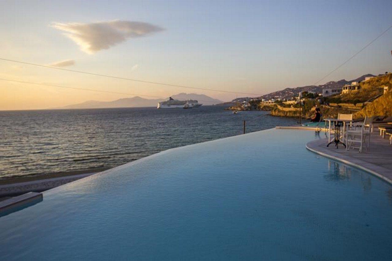 Mykonos Hotel 3*