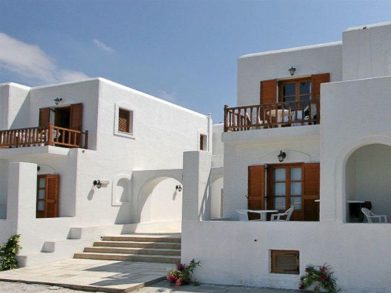 Roussos Guest house Naousa (Paros)