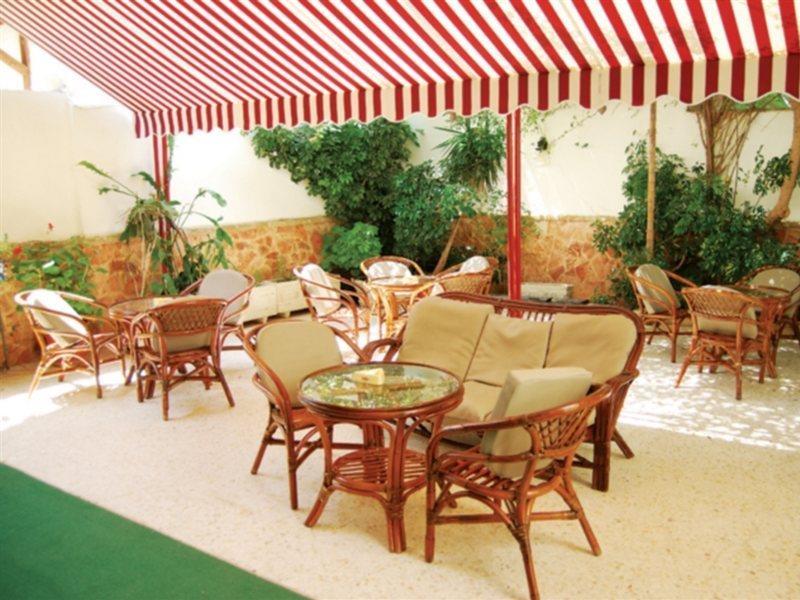 Ephira Hotel