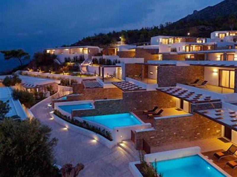 Wyndham Poseidon Hotel