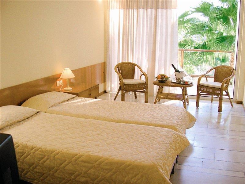 Pavlina Hotel Niforeika