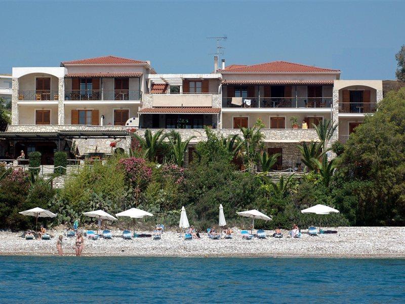 Grekis And Aparthotel Petalidi