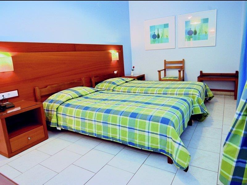 Navarone Hotel Petrochori (Peloponnese)
