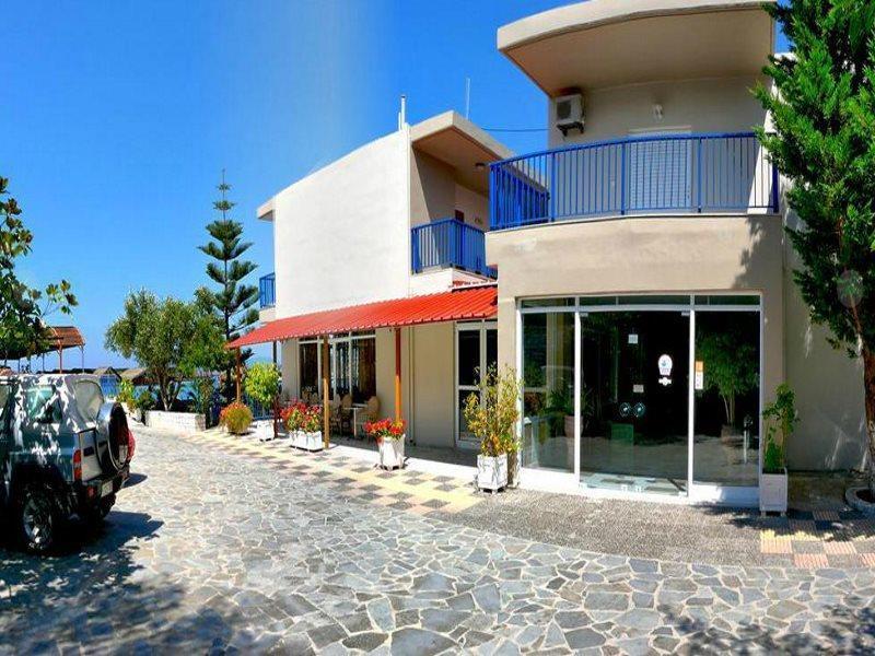 Golden Sun Hotel Finikounta