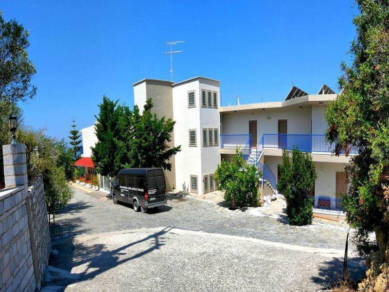 Golden Sun Hotel 3*