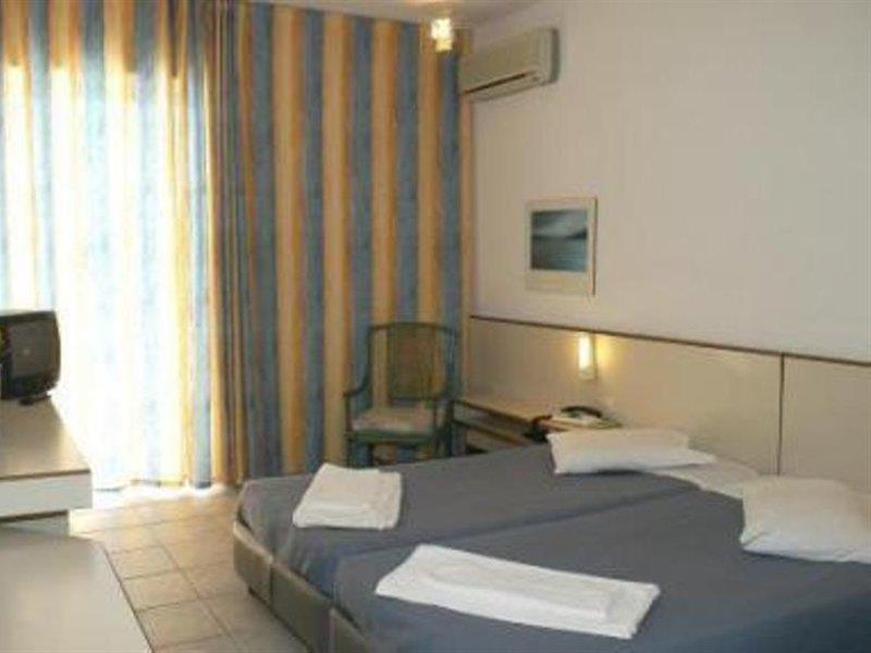 Radisson Plaza Skiathos 4*