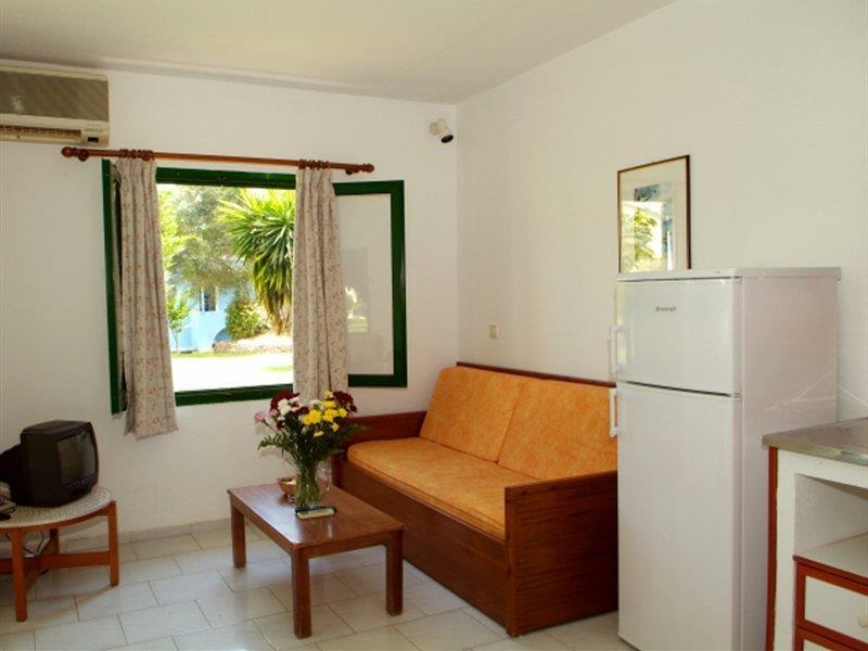 Aparthotel Helion