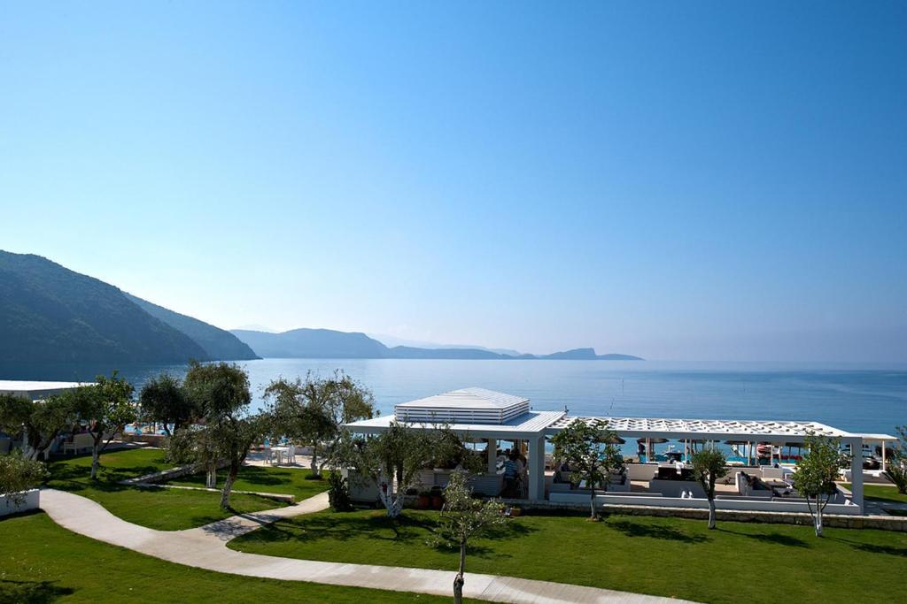 Hotel Lichnos 5*