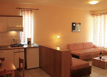 Aparthotel Golden Agioi Apostoli (Crete)
