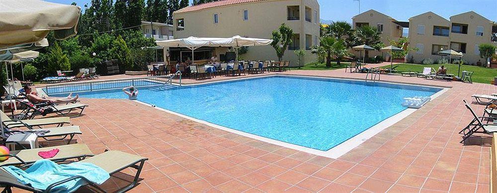 Aparthotel Golden 2*