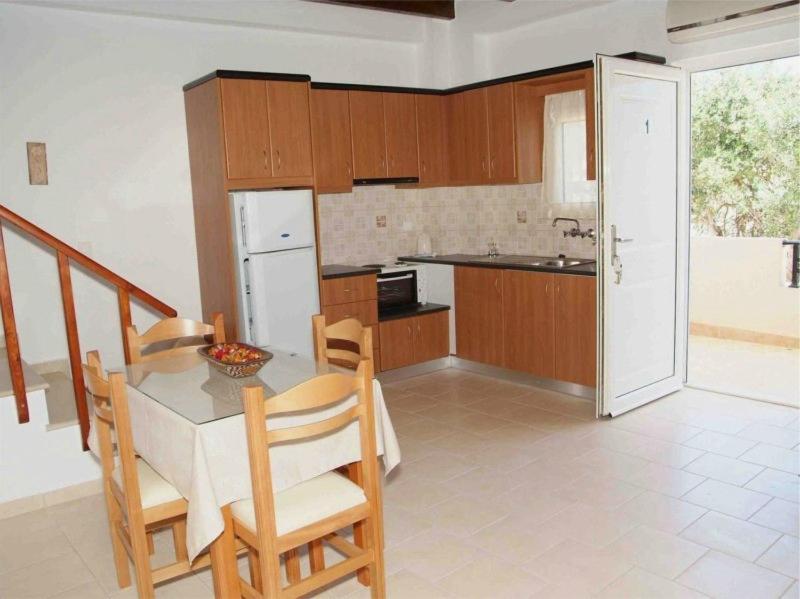 Irini Apartment *
