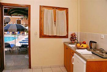 Lazaros Hotel Resort