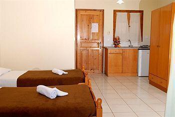 Aparthotel Lazaros Hotel Resort 3*