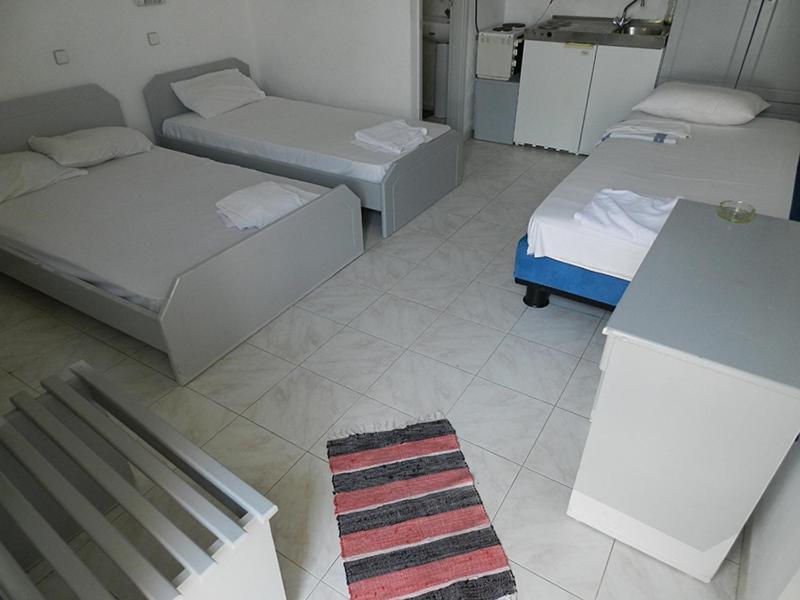 Paradise Studios Apartment
